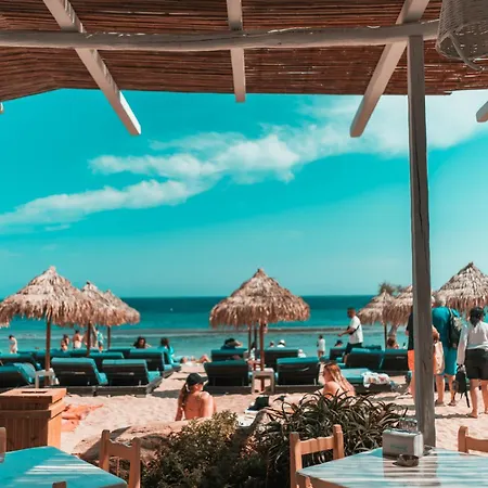 Paradise Ξενοδοχείο Πλατύς Γιαλός