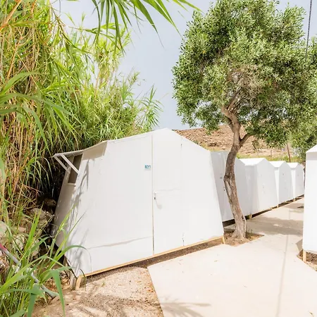 Paradise Ξενοδοχείο 3*