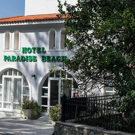 Paradise Πλατύς Γιαλός